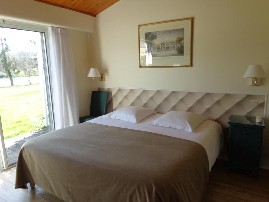 Logis Hotel Val De Vienne Le Vigeant Pokój zdjęcie