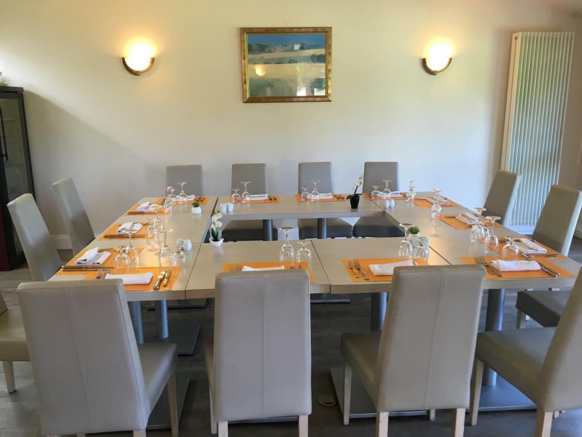 Logis Hotel Val De Vienne Le Vigeant Zewnętrze zdjęcie
