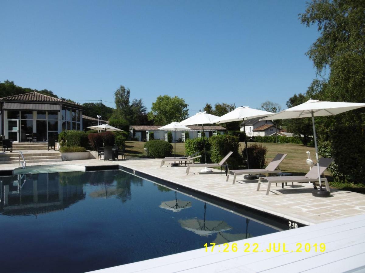 Logis Hotel Val De Vienne Le Vigeant Zewnętrze zdjęcie