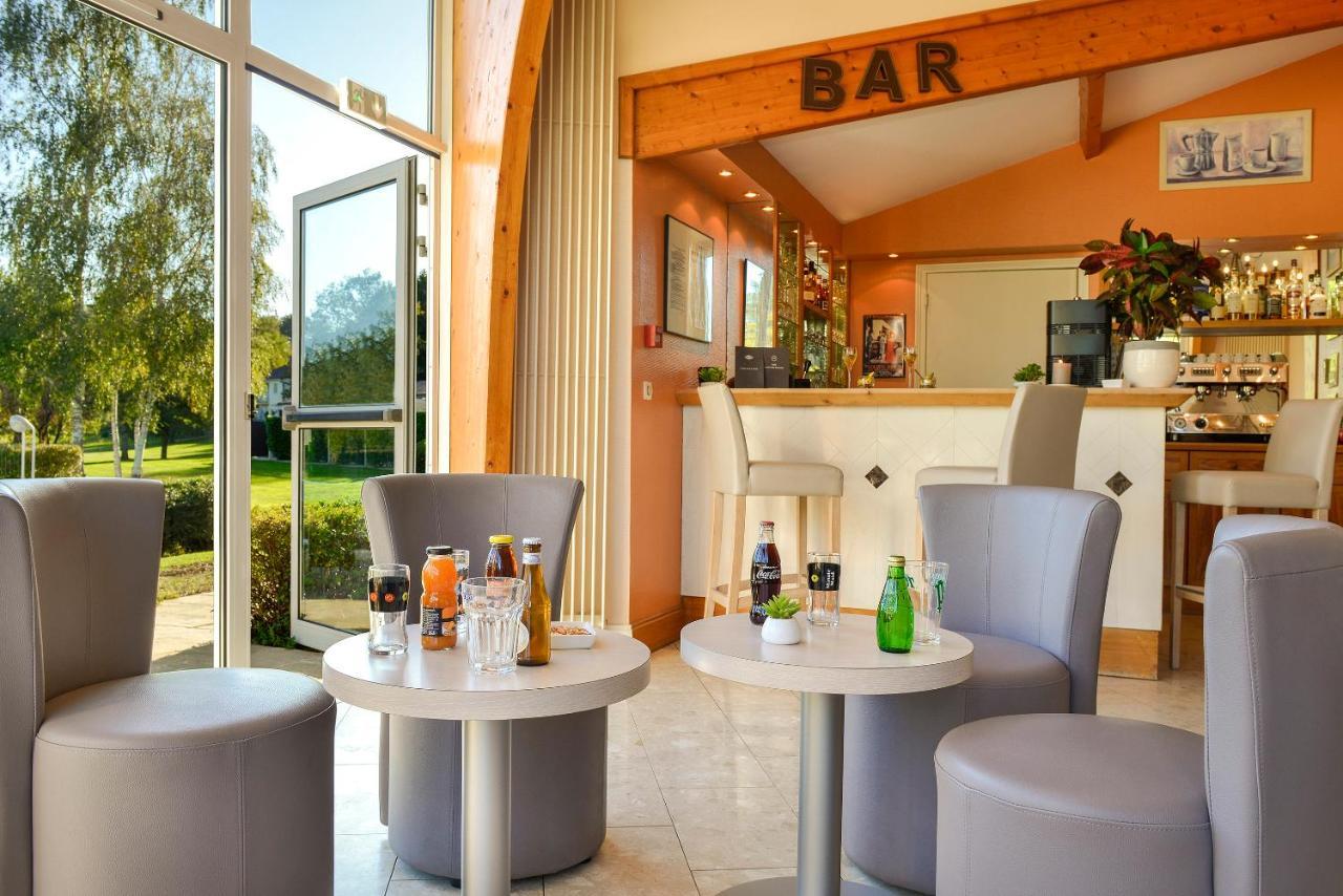 Logis Hotel Val De Vienne Le Vigeant Zewnętrze zdjęcie